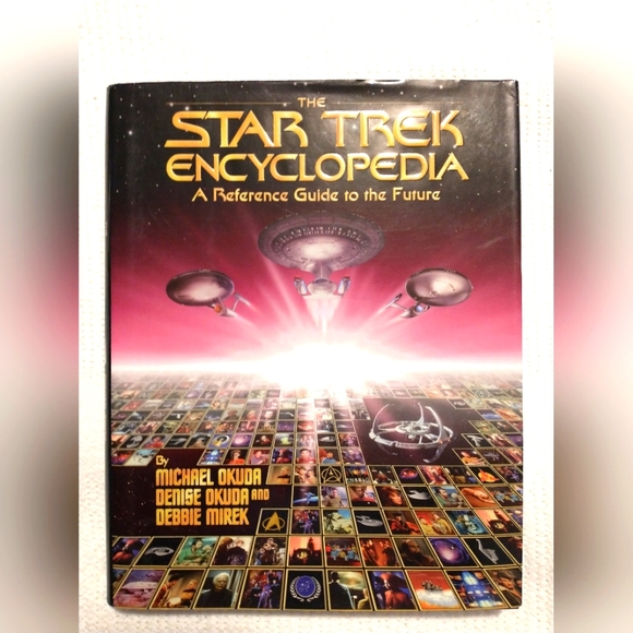 Star Trek Encyclopedia Hardcover - Picture 1 of 3